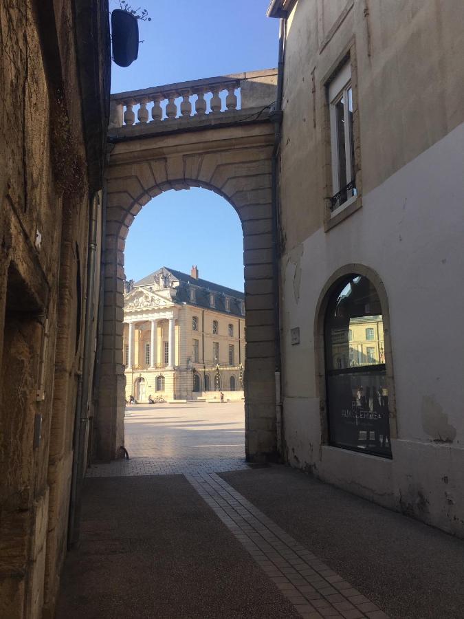 Le Palais Lejlighed Dijon Eksteriør billede